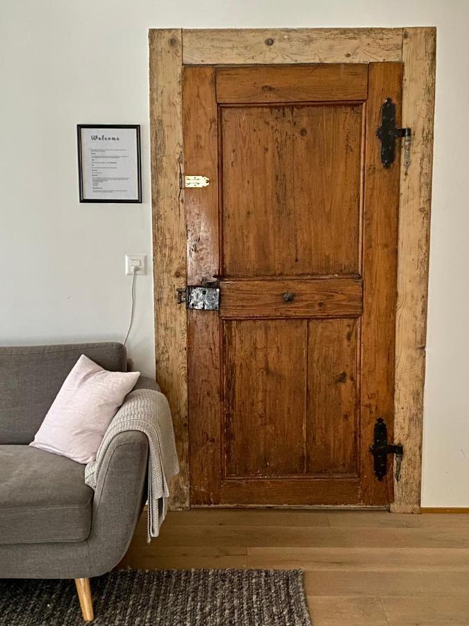 Beautiful Studio In A Villa From 18Th Century Thun Exterior foto